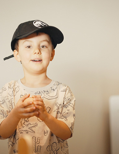 'waratah-carousel-one