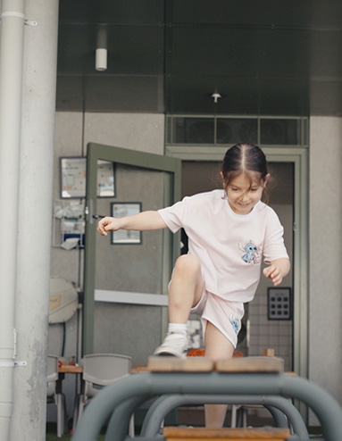 'waratah-carousel-two